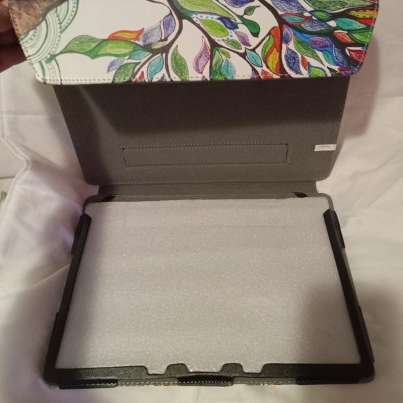 Computer case - Picture 3 of 4